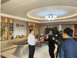 科技創(chuàng)新、數(shù)字轉(zhuǎn)型，走出一條醫(yī)藥大健康“仁和”之路——楊文龍董事長(zhǎng)接受江西衛(wèi)視專(zhuān)訪(fǎng)