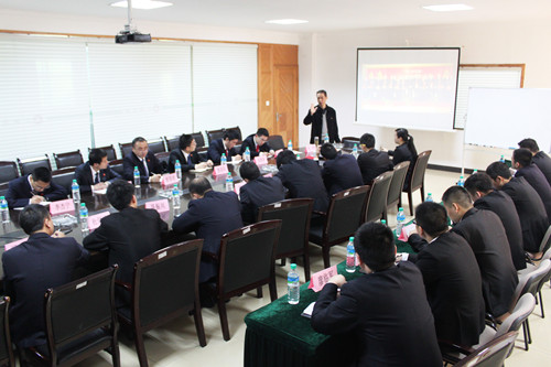 仁和干校兩期培訓班隆重開課 (1)_副本.jpg