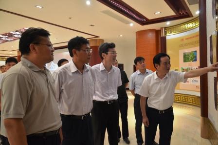 1475107763153054395.jpg 張小平市長視察仁和集團 (1).jpg